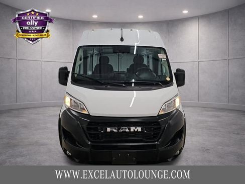 Used 2025 RAM ProMaster 2500 w/ Convenience Group image 11