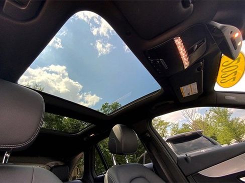 Used 2022 Mercedes-Benz GLC 300 image 11