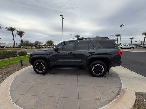 Certified 2025 Toyota 4Runner TRD Off-Road image 8