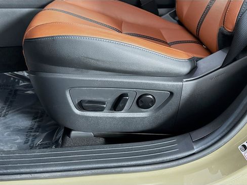 Used 2025 MAZDA CX-50 Meridian Edition w/ Weather Package image 23