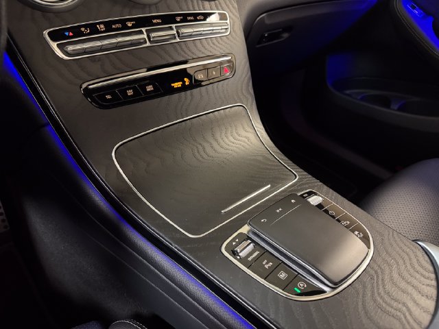 Used 2023 Mercedes-Benz GLC 300 4MATIC Coupe image 17