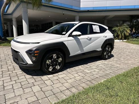 Used 2025 Hyundai Kona SEL FWD image 21