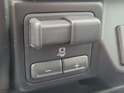 Used 2019 Chevrolet Silverado 1500 LT Trail Boss image 22