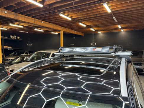 Used 2016 Volvo XC90 T6 Momentum w/ Momentum Plus Package image 7