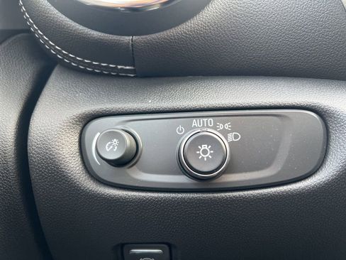 New 2025 Chevrolet Blazer LT w/ Sound & Technology Package image 15