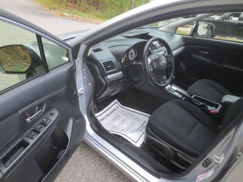 Used 2013 Subaru Impreza 2.0i Premium w/ All-Weather Pkg image 7