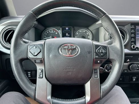 Used 2022 Toyota Tacoma TRD Sport RWD image 15