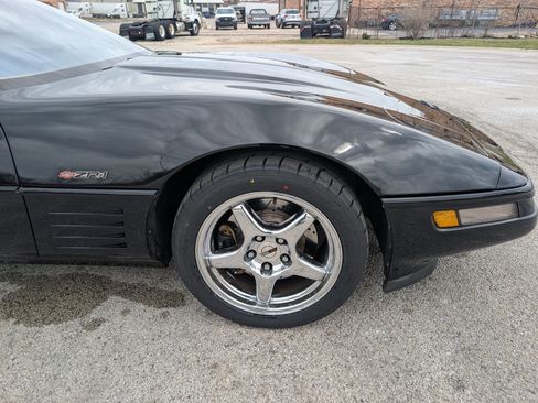 Used 1991 Chevrolet Corvette ZR-1 image 31