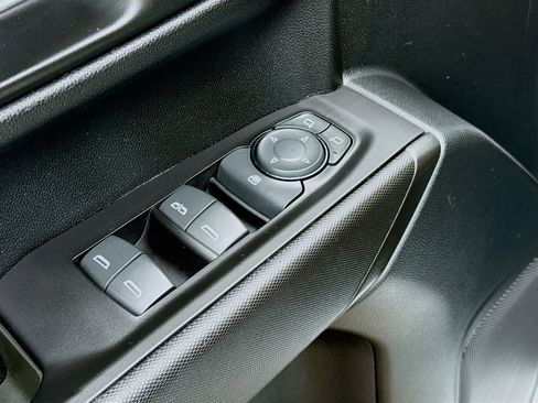 Used 2022 Chevrolet Silverado 1500 Custom image 23