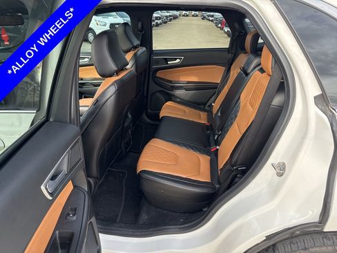 Used 2024 Ford Edge Titanium w/ Titanium Elite Package image 6