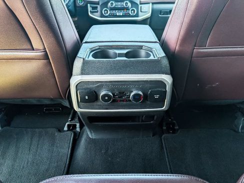 Used 2024 Ford Expedition Limited AWD/4WD image 20