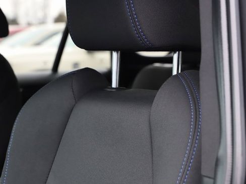 Used 2023 Toyota RAV4 SE image 15