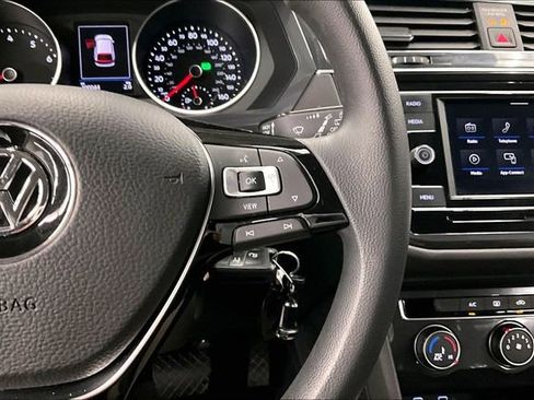 Used 2020 Volkswagen Tiguan S image 26