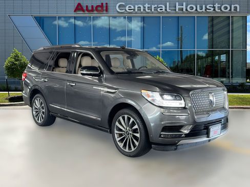 Used 2018 Lincoln Navigator Select w/ Technology Package image 7