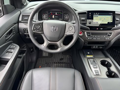 Certified 2024 Honda Passport TrailSport image 12