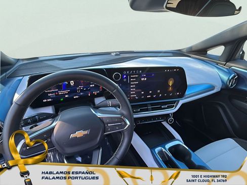 Certified 2025 Chevrolet Equinox EV LT image 16