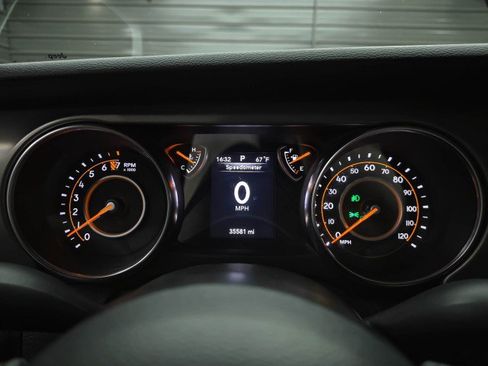 Used 2023 Jeep Gladiator Sport AWD/4WD image 24