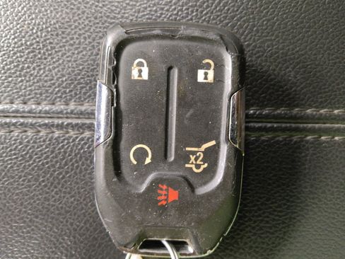 Used 2023 GMC Terrain SLT AWD/4WD image 32