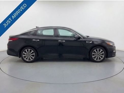 Used 2019 Kia Optima EX image 2