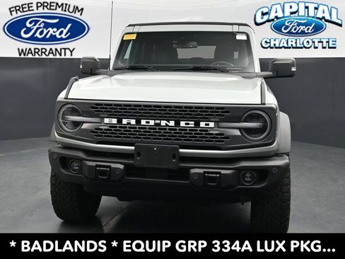 Used 2022 Ford Bronco Badlands AWD/4WD image 2