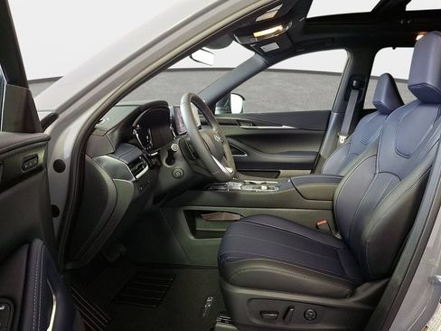 Certified 2026 INFINITI QX60 Sport w/ Dark Cargo Package AWD/4WD image 13