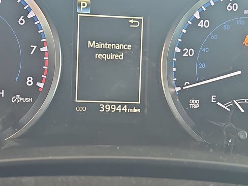 Used 2018 Toyota Highlander LE FWD image 7