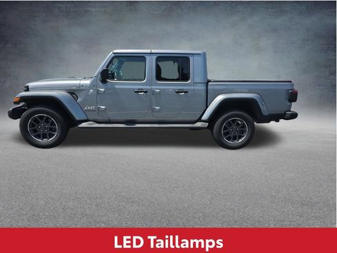Used 2020 Jeep Gladiator Overland w/ LED Lighting Group AWD/4WD image 11