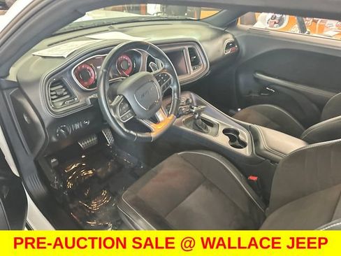 Used 2023 Dodge Challenger SRT Hellcat RWD image 8