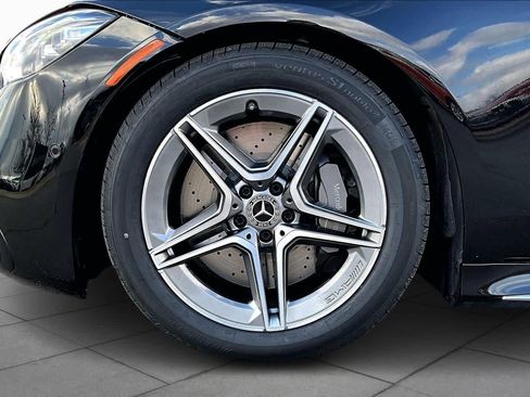 Certified 2022 Mercedes-Benz S 500 4MATIC w/ AMG Line Package image 11