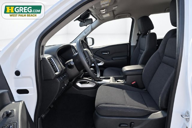 Used 2024 Nissan Frontier SV w/ Technology Package RWD image 10