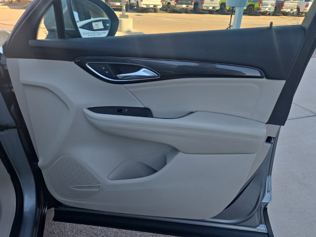 Used 2023 Buick Envision Preferred FWD image 17