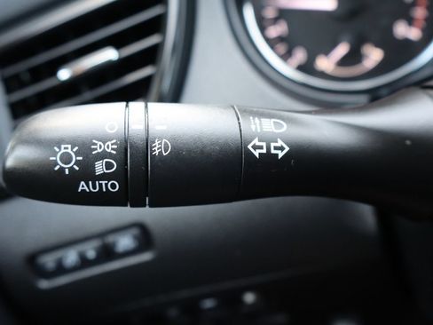 Used 2018 Nissan Rogue SL AWD/4WD image 31
