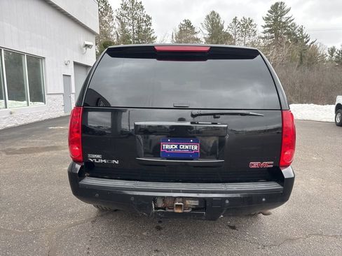 Used 2008 GMC Yukon SLT w/ SLT Preferred Equipment Group image 4
