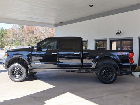 Used 2017 Ford F350 Platinum w/ Platinum Ultimate Package image 2