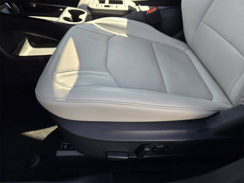 Used 2025 Ford Mustang Mach-E Premium image 21