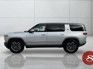 Used 2024 Rivian R1S Adventure video 2