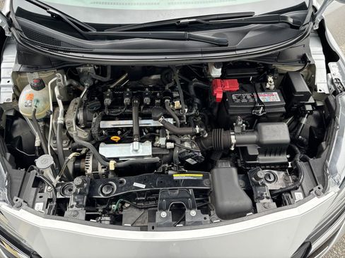Used 2025 Nissan Versa SV FWD image 30