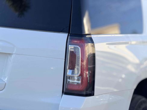 Used 2018 GMC Yukon XL SLT RWD image 10