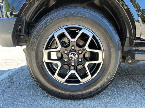 Used 2023 Ford Bronco Outer Banks AWD/4WD image 14