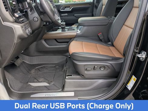 Used 2025 Chevrolet Silverado 1500 High Country image 17