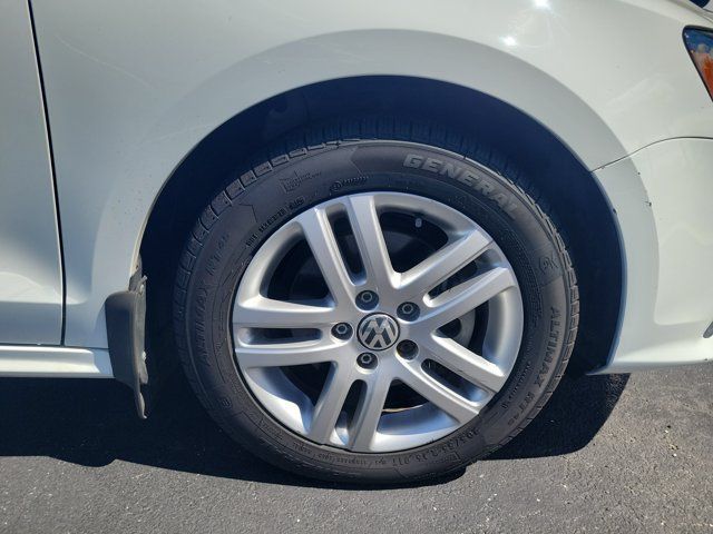 Used 2017 Volkswagen Jetta S FWD image 2