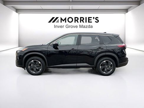 Used 2025 Nissan Rogue SV image 8