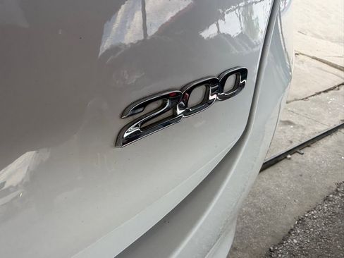 Used 2015 Chrysler 200 Limited w/ Convenience Group image 25