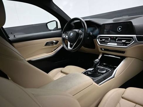 Used 2021 BMW 330i xDrive Sedan AWD/4WD image 17