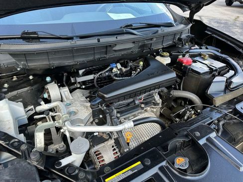 Used 2016 Nissan Rogue S w/ Appearance Package FWD image 32