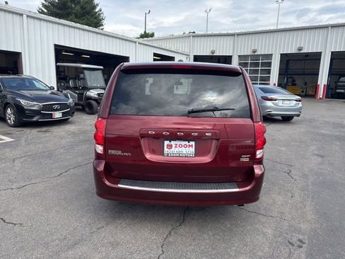 Used 2019 Dodge Grand Caravan GT FWD image 7