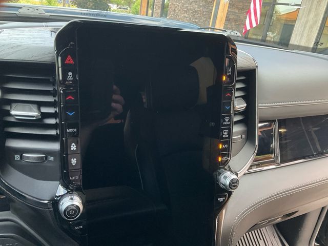 Used 2025 RAM 3500 Limited AWD/4WD image 16