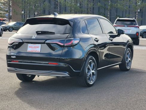 Used 2025 Honda HR-V EX-L image 3