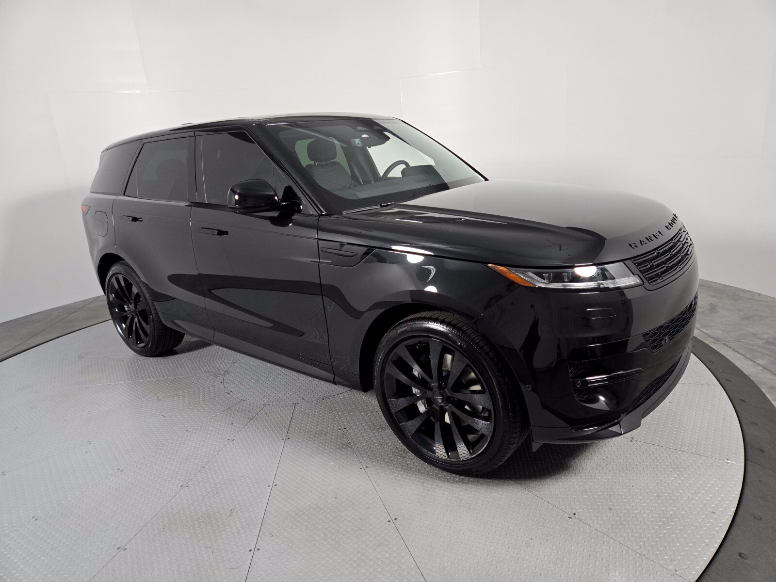 New 2027 Land Rover Range Rover Sport Dynamic SE AWD/4WD image 16