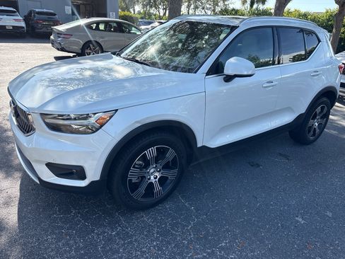 Used 2021 Volvo XC40 T5 Inscription AWD/4WD image 3